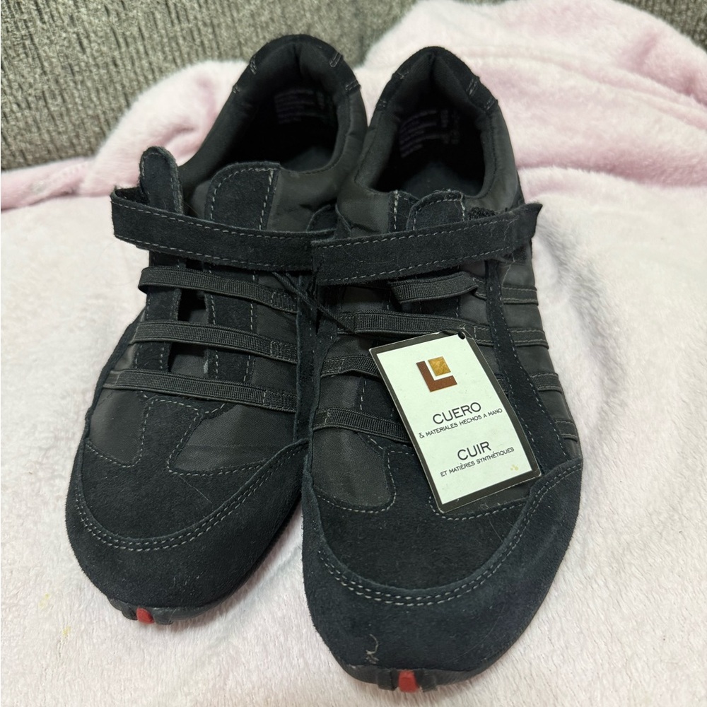 Predictions Black Athletic Shoes